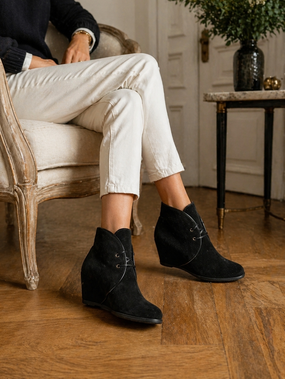 Stuart Weitzman Kalahari Women Sz 9 Black Suede Wedge Ankle Booties Lace Up